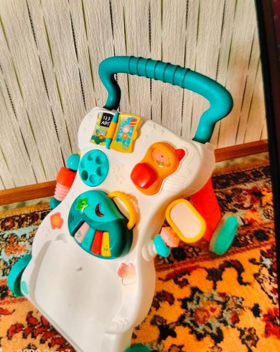 Коляска,машина итд