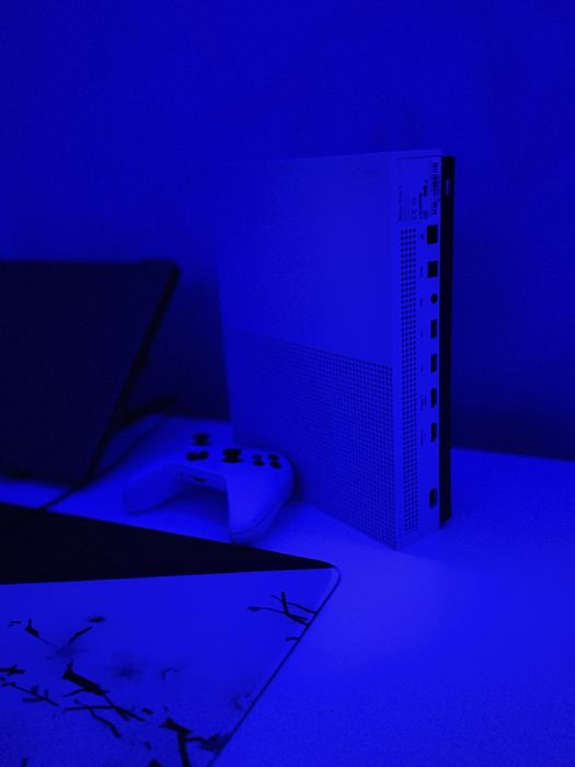 Xbox one S 1 тб