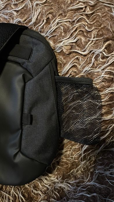 Чанта през рамо почти нова !!!