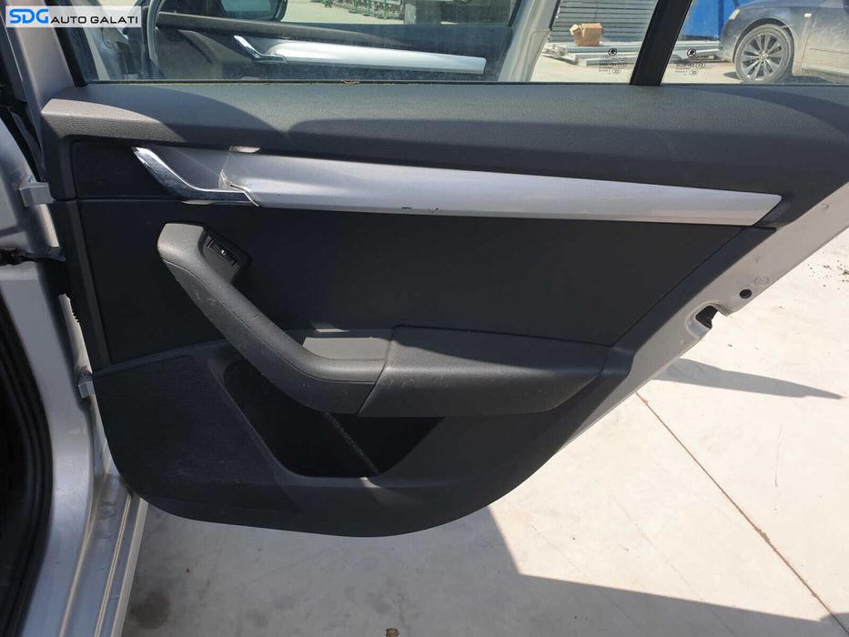 Panou Tapiterie Fata Interioara Usa Portiera Dreapta Spate Skoda Octavia 3 Break Combi 2013 - 2020 [K3965]