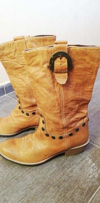 Дамски ботуши от естествена кожа