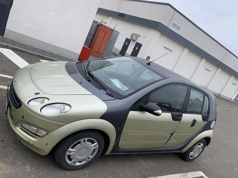 Smart forfour (mercedes)