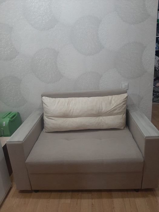 Продам диван раздвижной