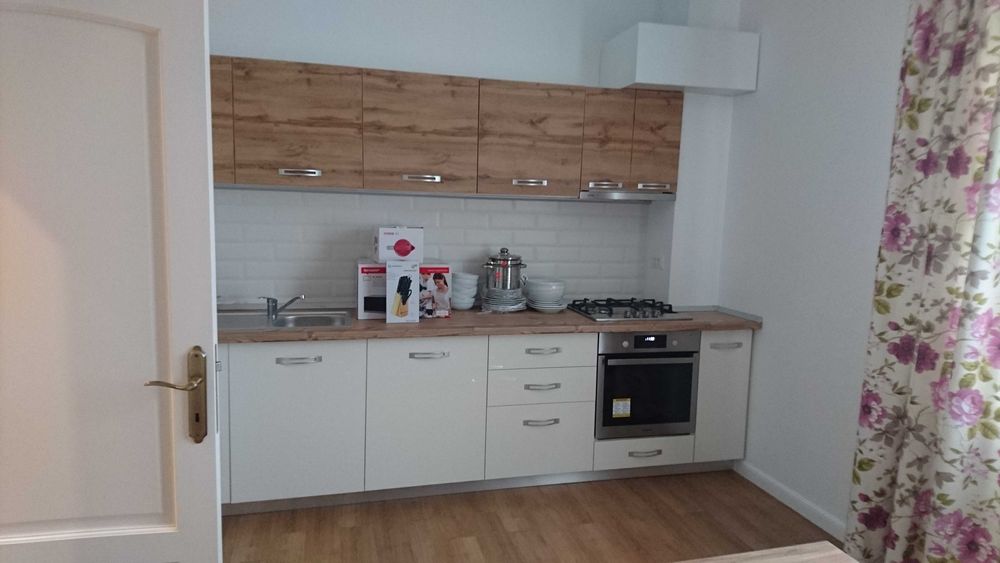Inchiriez apartament 2  sau 3 camere