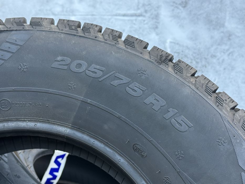 205|75 R15. Viatti Nordico.