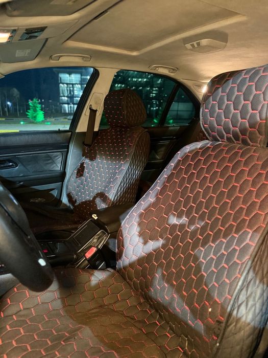 Машина БМВ седан