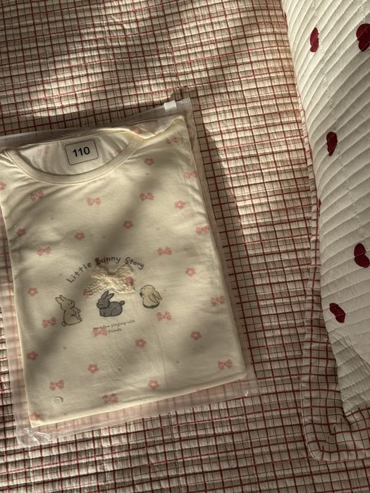 В продаже детские пижамы