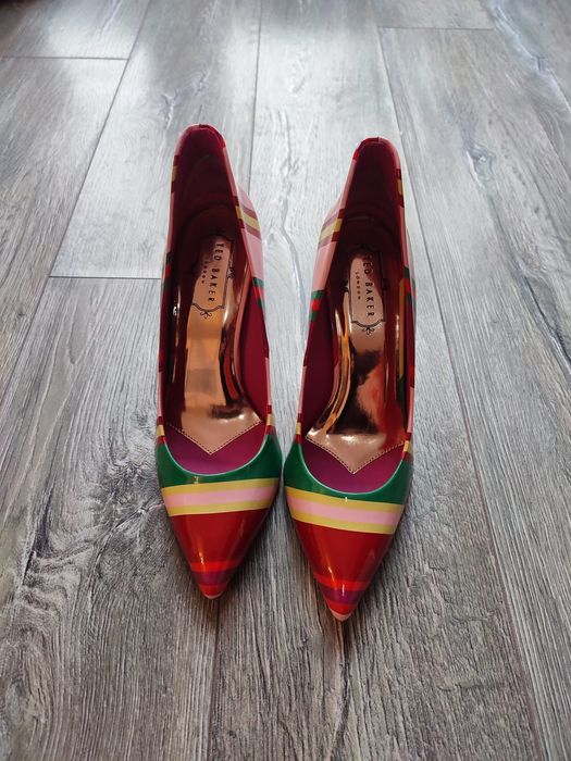 Pantofi eleganți cu toc