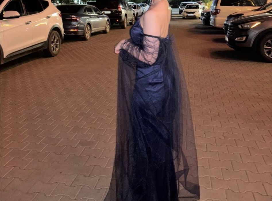 Вечернее корсетное платье