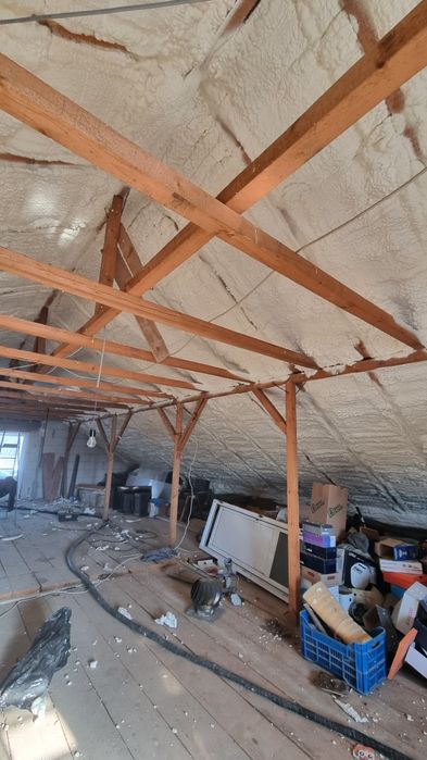 Izolatie Termica cu Spuma Poliuretanica