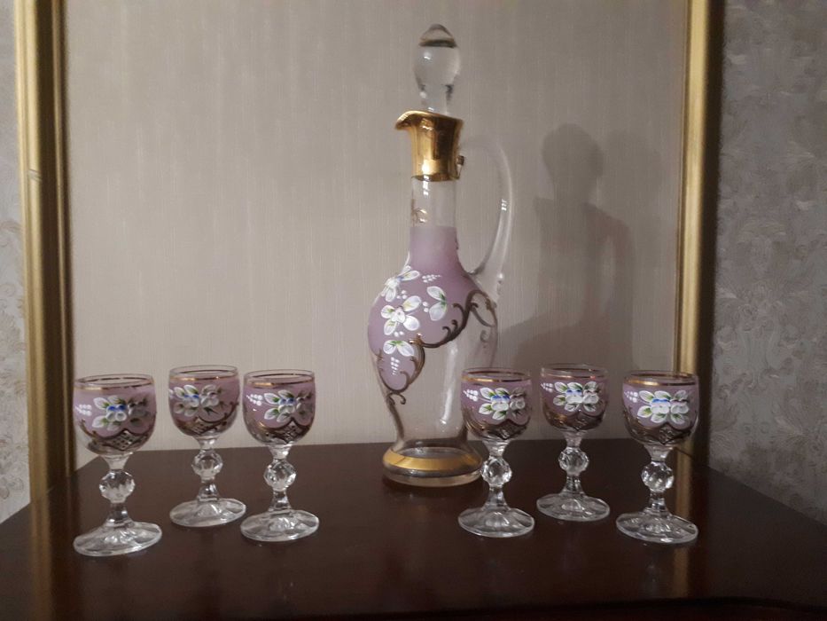 Графин и 6 рюмок