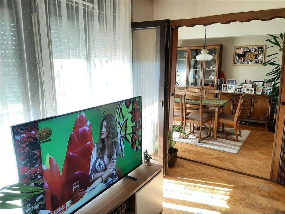 Дава се под наем Тристаен апартамент в Пловдив, Западен - 92 кв.м за 336.6 € - Снимка #2