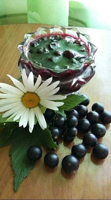 Продаем для посадки смородину черную