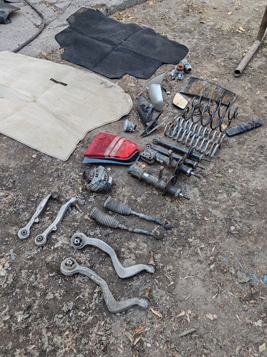 Продам срочно запчасти цены разные