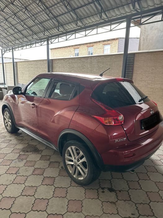 Nissan Juke 2012 года
