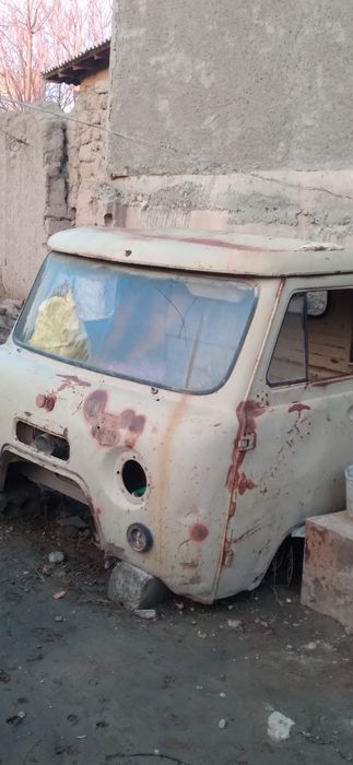 Уаз  запчастлари арзон  нархда.сотилади.