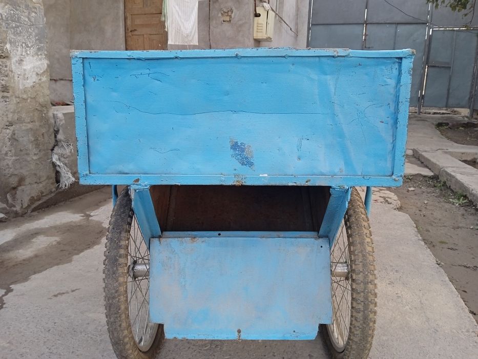 Arava Sotiladi  narxi  rangi koʻk holati yaxshi