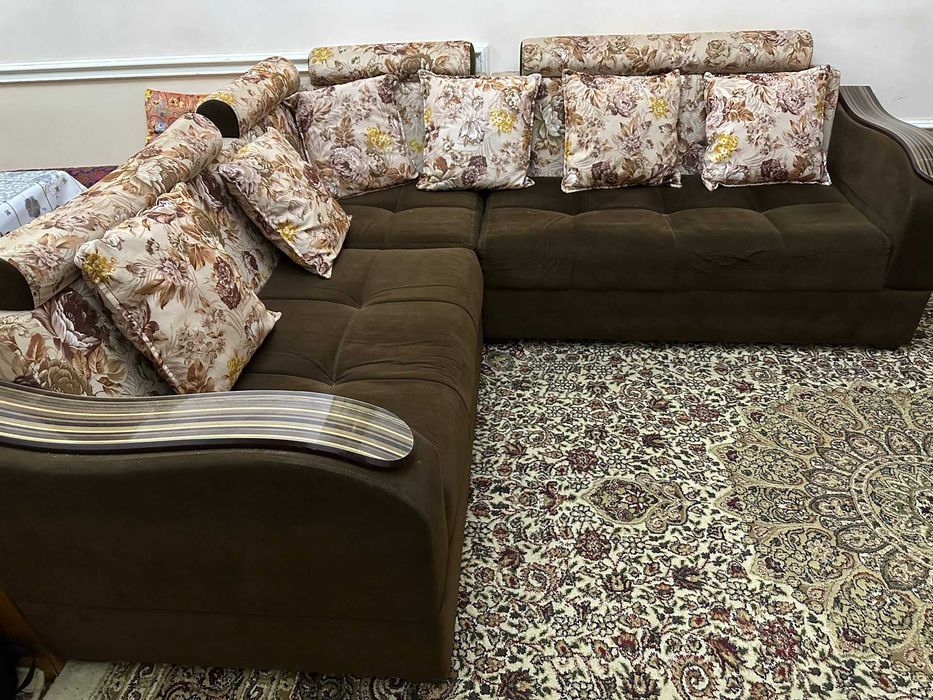 Уголок диван срочни