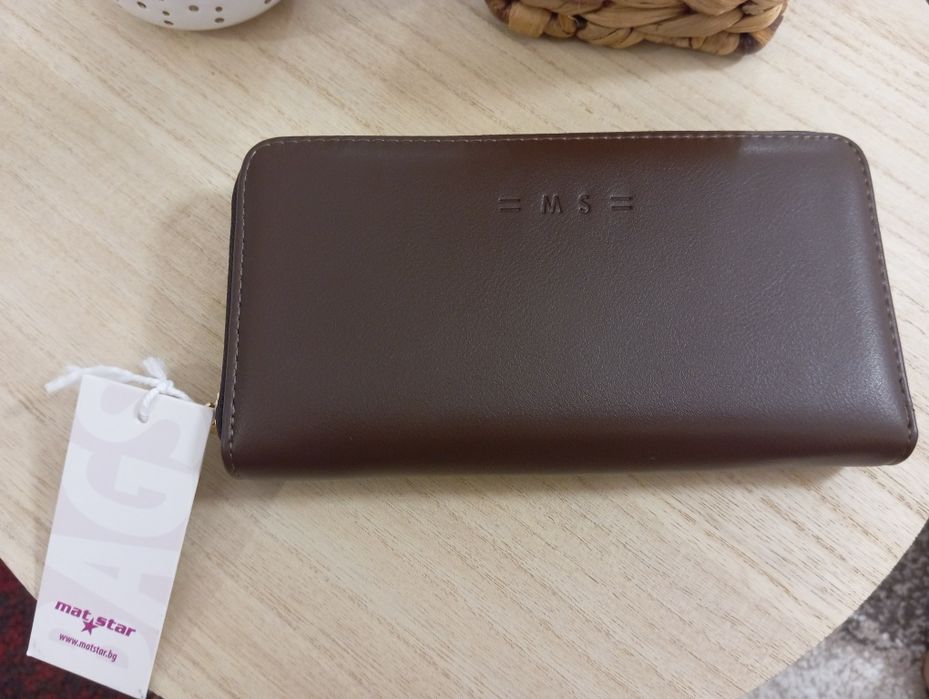 Дамско портмоне Ново с етикет