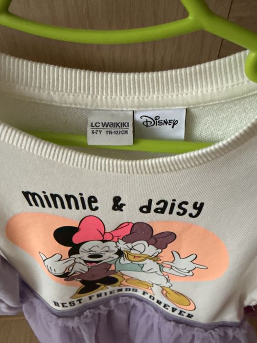 Продам 2 праздничные  платья недорого