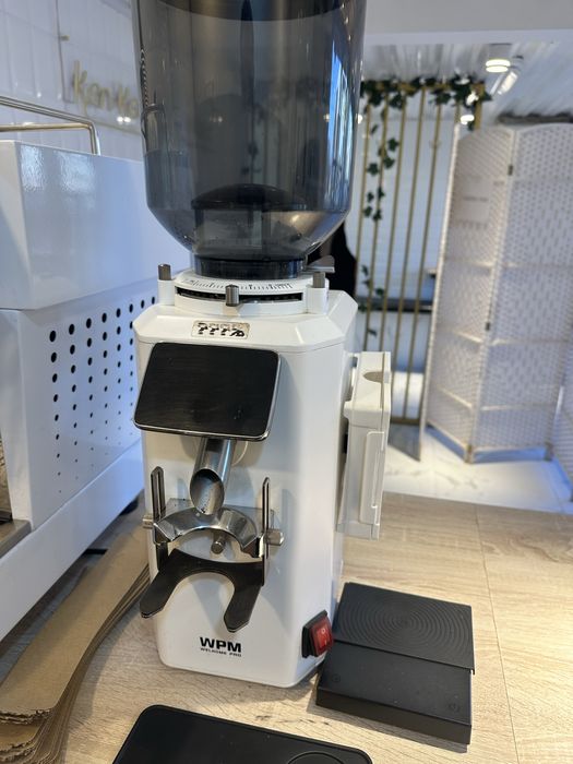 Кофемолка WPM D18