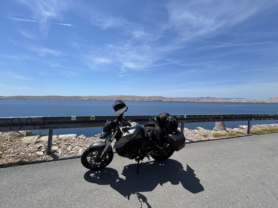 Cel mai accesorizat Hornet 750