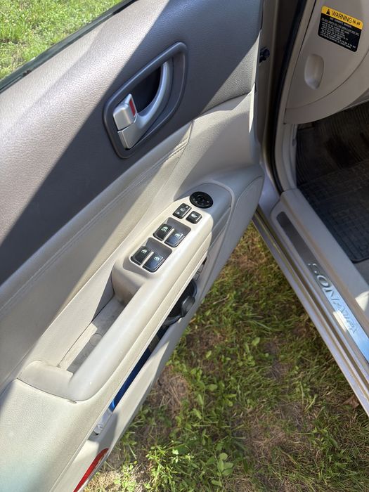 Vând Hyundai Sonata