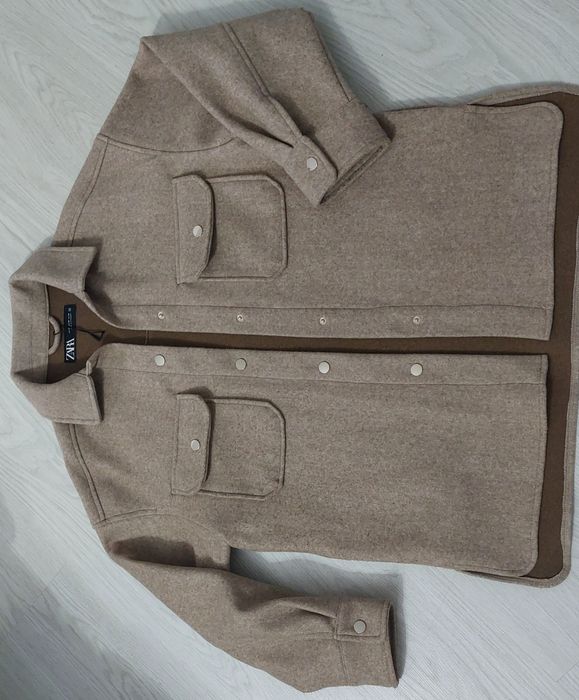 Jacheta Zara tip camasa