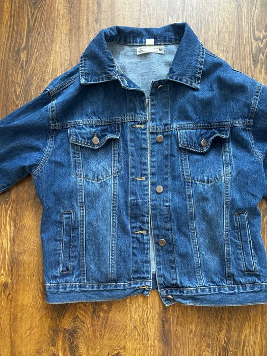 Куртка джинсовая