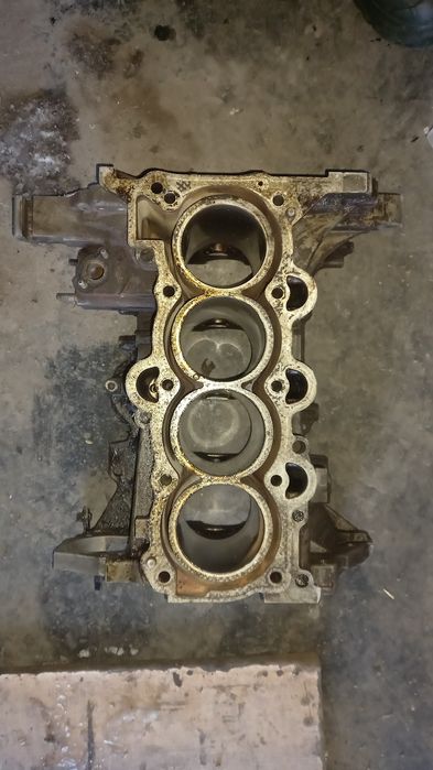 Двигатель на Киа Рио разборном виде