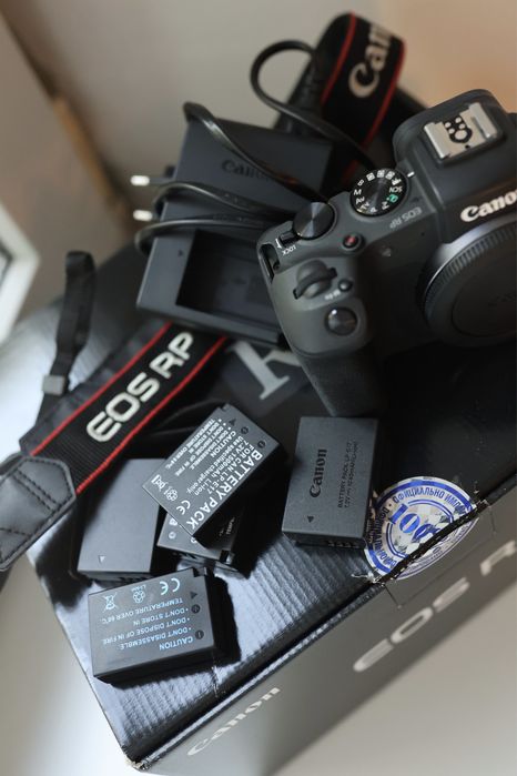Полнокадровая камера Canon eos RP