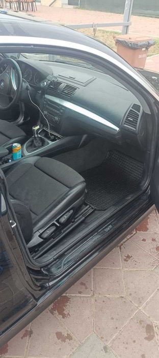 BMW Seria 1 2.0 diesel 177 cai (trage in mintile lui) - GARANȚIE MOTOR ȘI CUTIE 6 LUNI