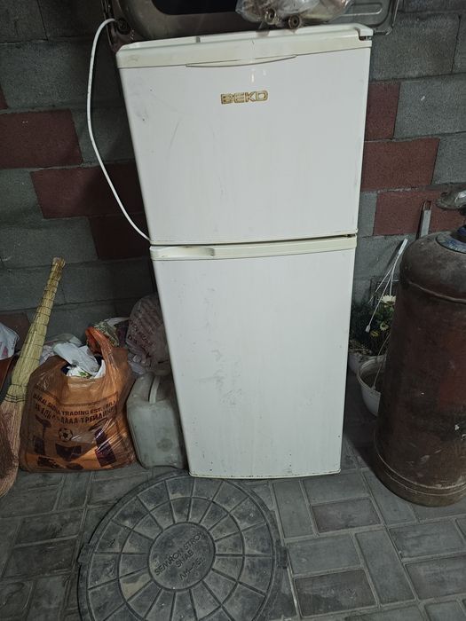 Продам холодильник срочно
