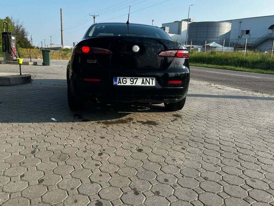 Vând alfa romeo 159