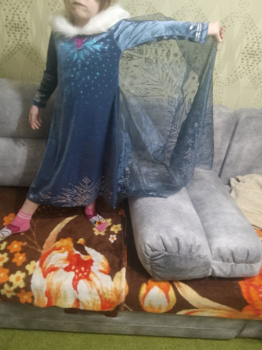 Продам Платье Эльза 2