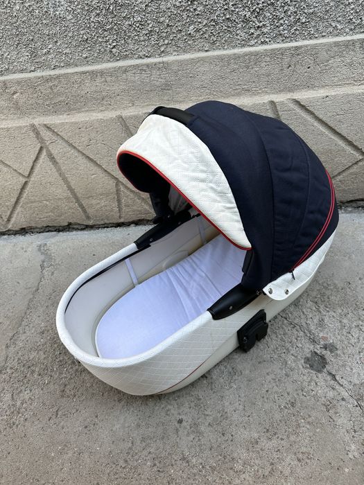 Продам коляску