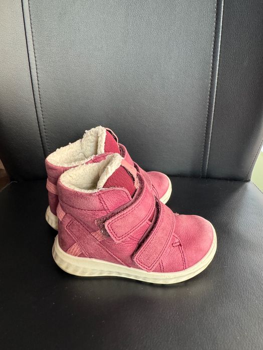 Cizme de iarna Ecco cu gore-tex, marimea 23