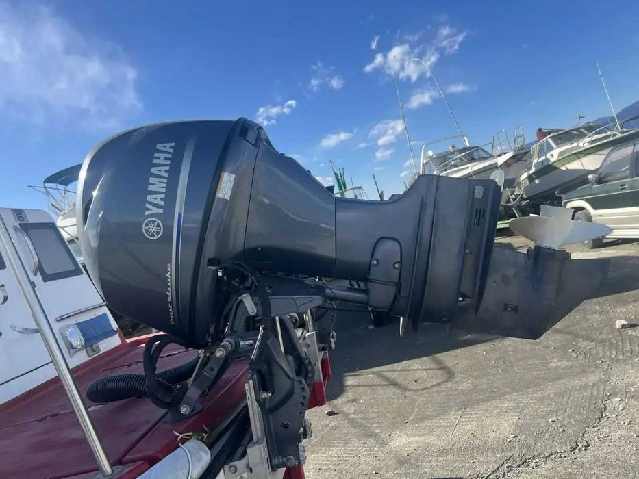 Лодочный мотор Ямаха90 Yamaha90