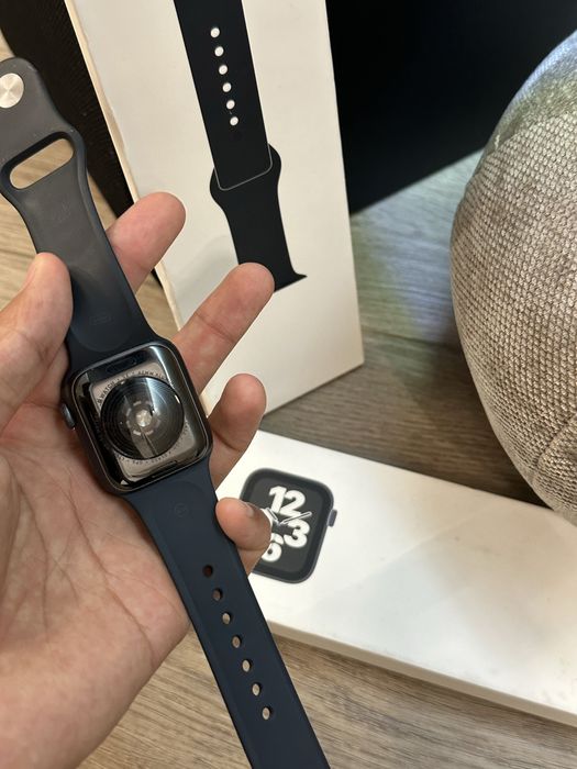 Часы Apple Watch SE 40mm