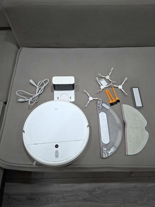 Продам робот-пылесос Xiaomi Robot Vacuum Cleaner