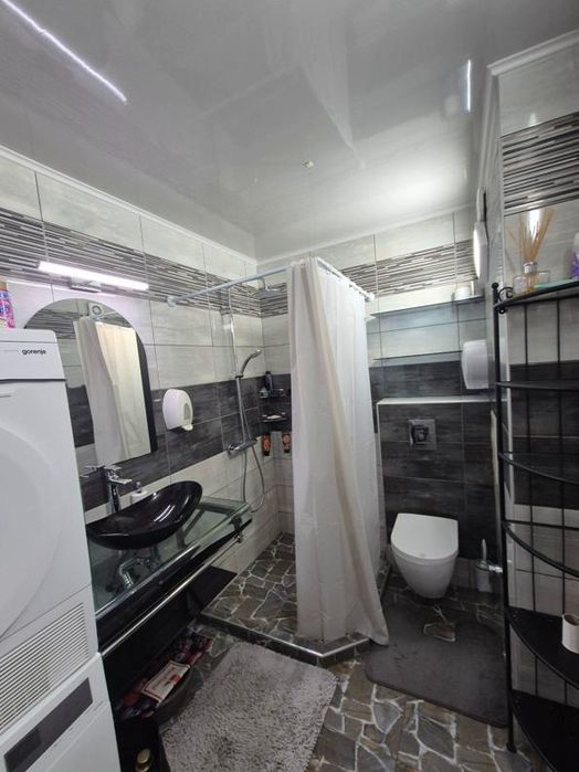 Дава се под наем Тристаен апартамент в София, Младост 3 - 80 кв.м за 1097.01 € - Снимка #6