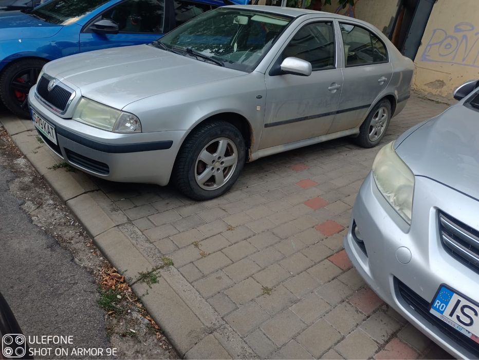 2 Octavia Skoda  2003,benzina 1,6 cu acte in regula,perfect functionala si inca o Skoda Octavia 2010 benzina 1,6 fara acte