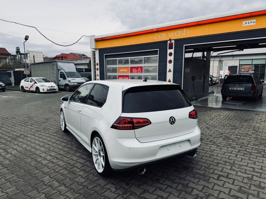 VOLKSWAGEN Golf 2015 — imagine 4