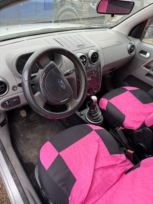 Dezmembrez Ford Fusion 1.3i 1.4i 1.4hdi 1.6i