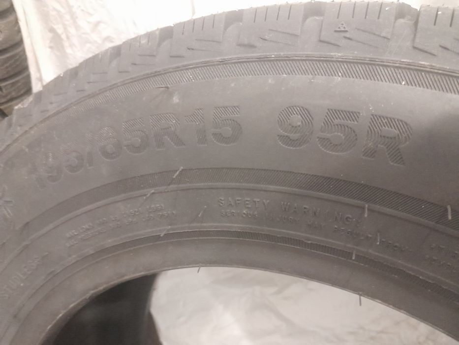 Зимние шины 195/65/15