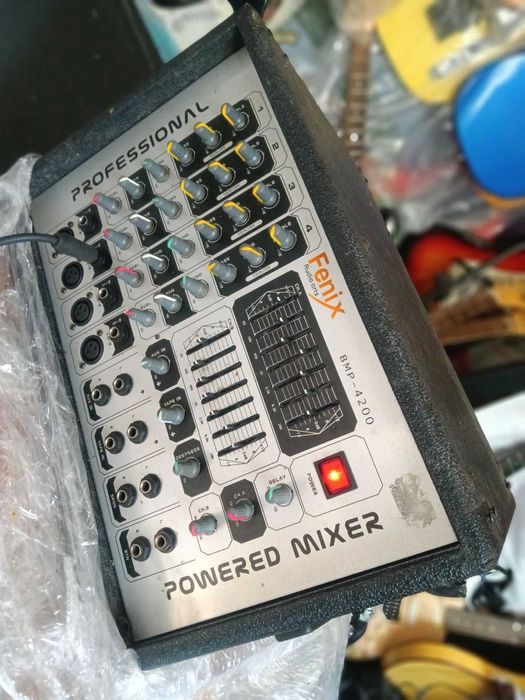 3 в 1 !!!  PowerMixer,  Усилвател + миксер + ефекти. Може с тонколони!