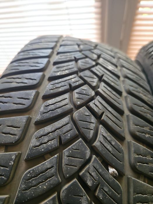 3бр Зимни Гуми (Fulda- 2бр и Continental-1бр)