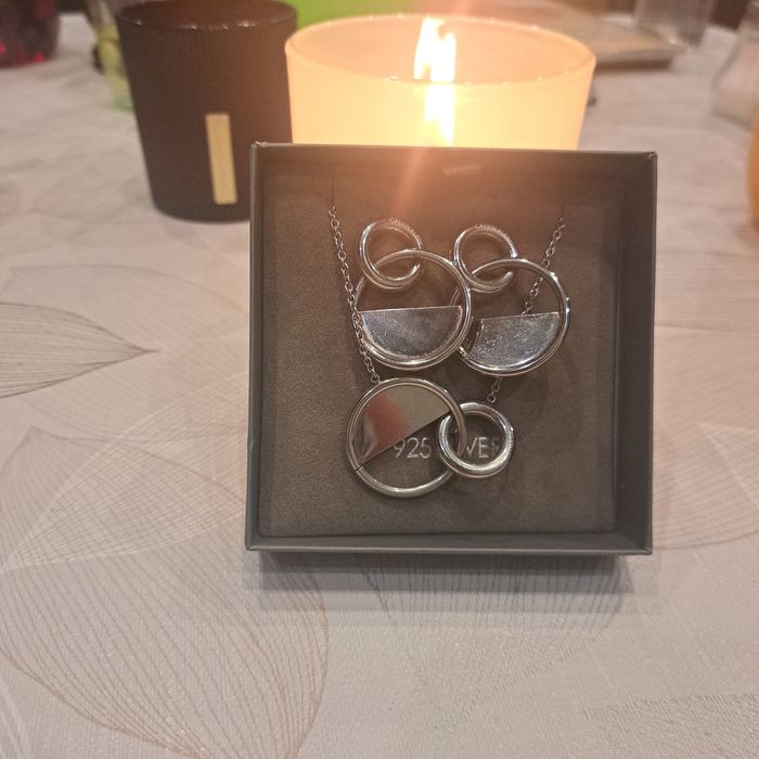 Обеци и гривна Calvin Klein