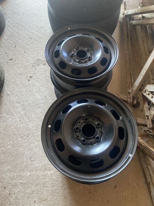 Jenti si anvelope diferite dimensiuni