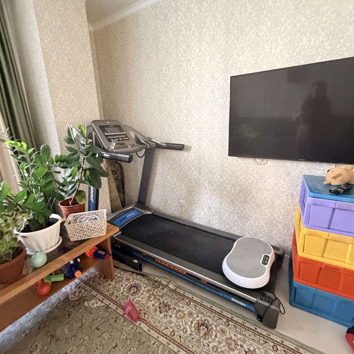 Продам беговую дорожку